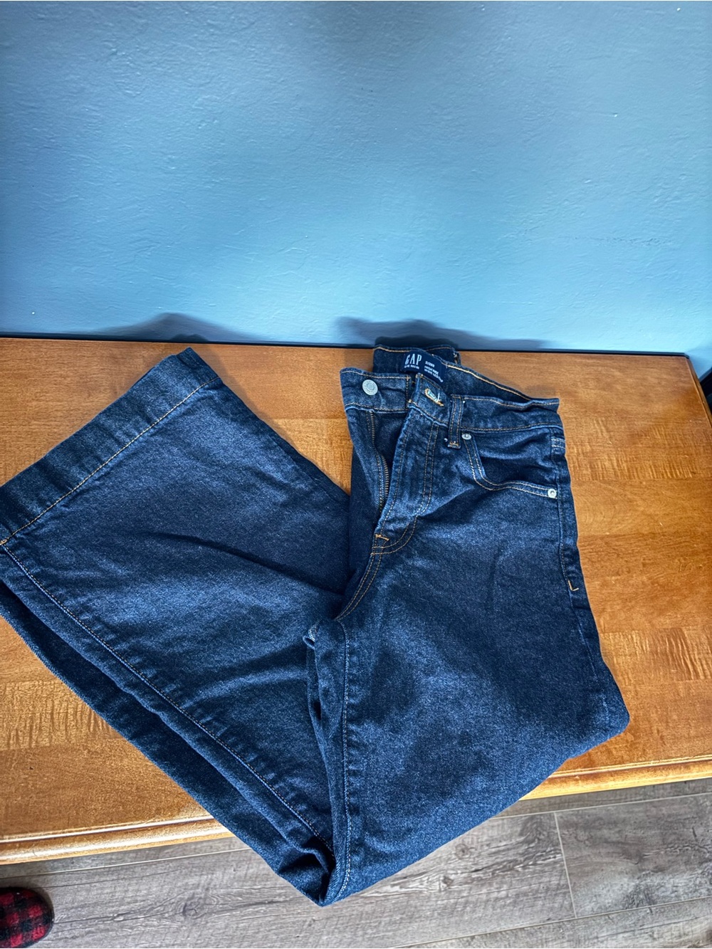GAP Men's Deep Blue Relaxed Fit Jeans